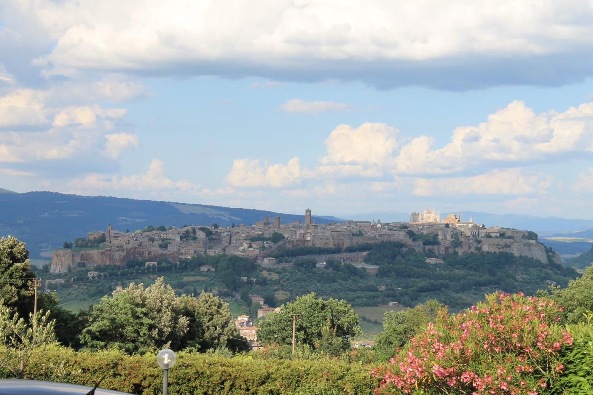 Agriturismo Borgo Pirolino Orvieto Bilik gambar